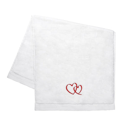 Serviette pour le visage brodée de cœurs