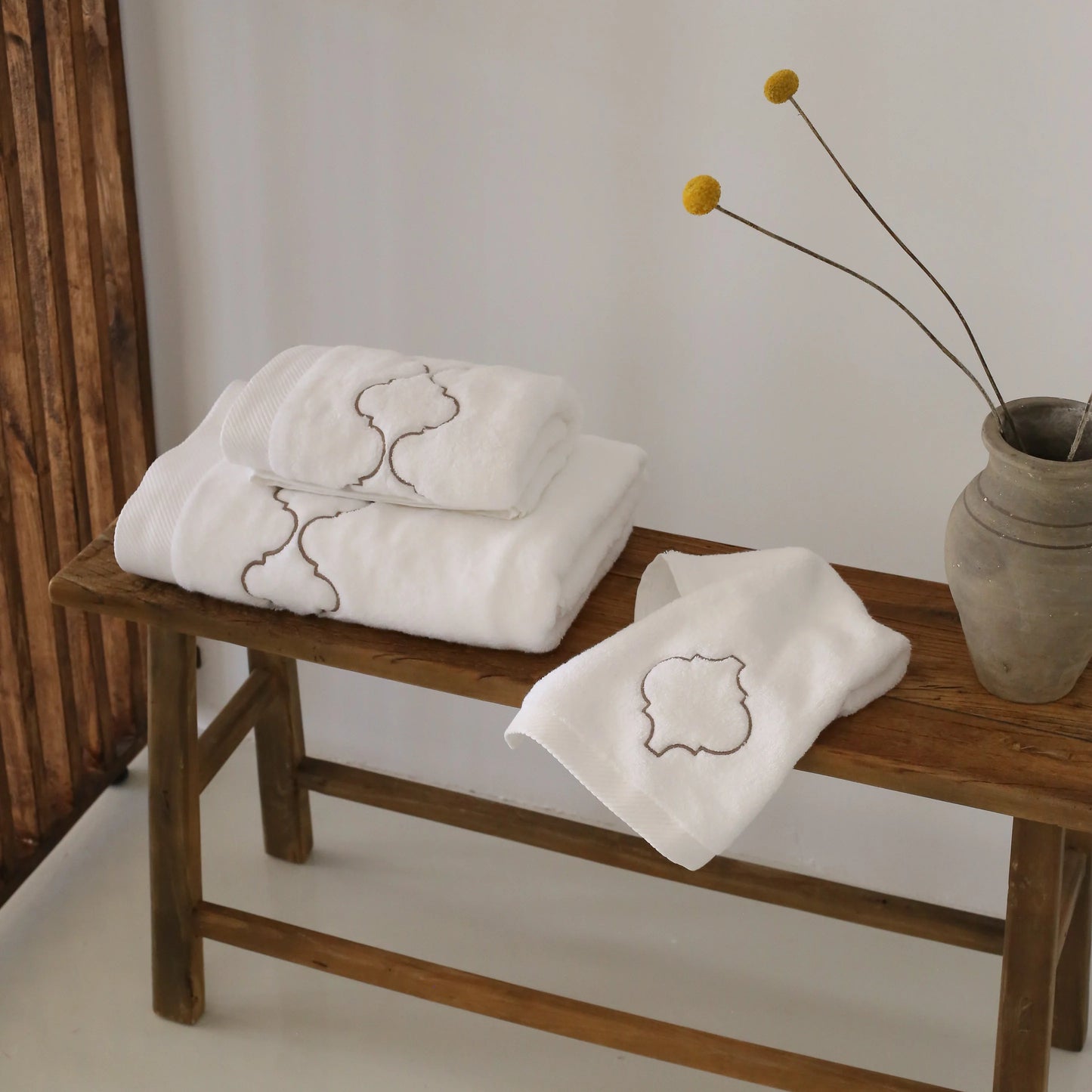 Serviette à main brodée Catena Doré